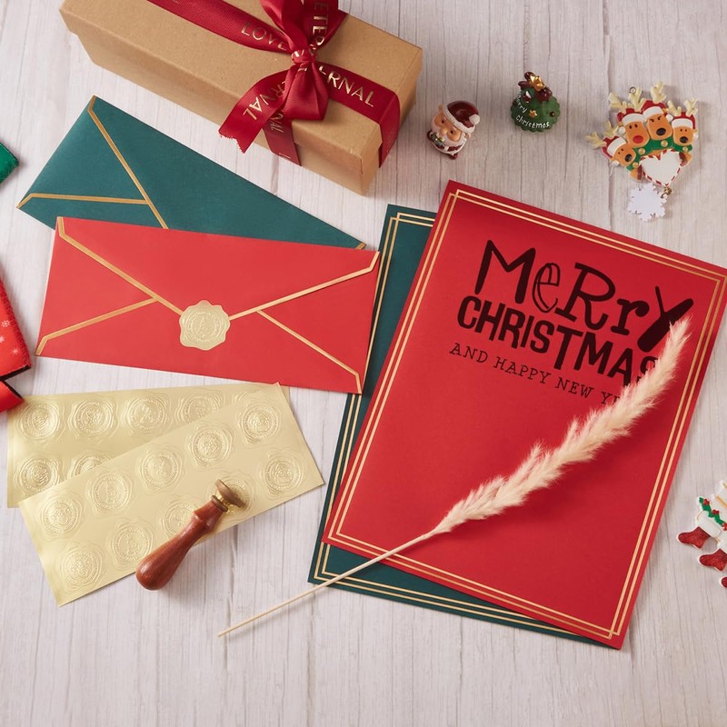 50 Pack Christmas Stationery Set with Envelopes, 8.5x11 Inches