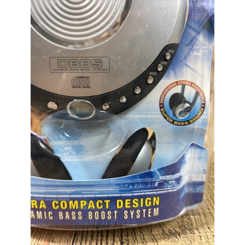 Coby NEW COBY SILVER DID MAN/WALKMAN CD PLAYER DYNAMIC BASS