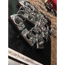 PHOENIX LOT OF 10 PHOENIX CNR30050EG CHANNEL NUT REGULAR SPRING 1/2-13 (3/8" THICK)