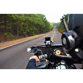 FFILL 2Pcs Checkered Black and White Racing Keychain,GIFTS United States For Race Sports Themed Key Chain.