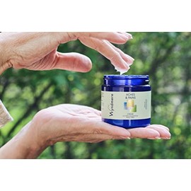 Wyndmere Crema Wyndmere utilizada para ayudar a relajar los músculos con aceites esenciales 100% puros orgánicos certificados, 4 oz