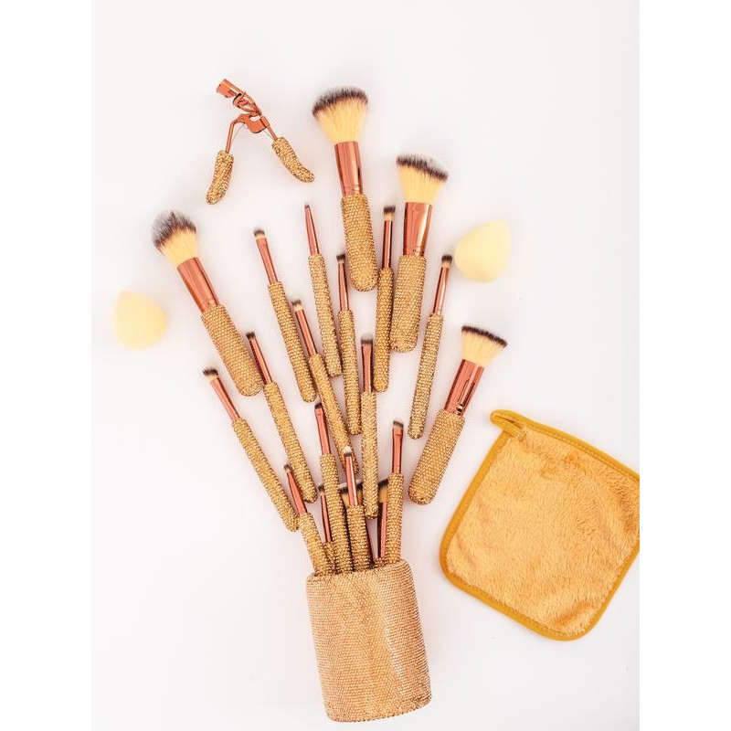 Limited Edition Glitz & Glam CHAMPAGNE 26pc Essentials Collection Makeup