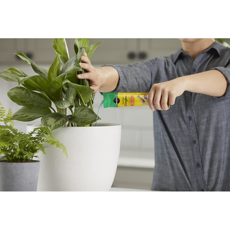 Miracle-Gro Pour & Feed Singles Ready-To-Use Liquid Plant Food -
