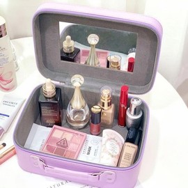 Sanrio Kuromi carrying makeuo/cosmeti