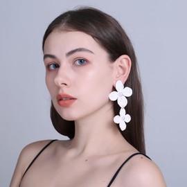 RUOFFETA Raffia Flower Earrings, Raffia Straw Wrapped Flower Drop Dangle Earrings Summer Tropical Beach Jewelry(White A)