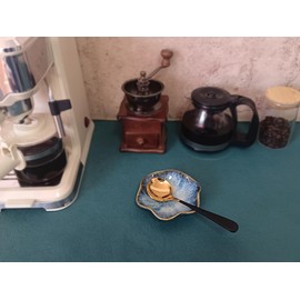 Coffee Spoon Rest for Coffee Bar Accessories, Small Spoon Rest for Coffee Station, Flower Ceramic Tea Spoon Holder for Teaspoon Rest for Tea Spoon, 1 PC (Retro, Sea Blue)