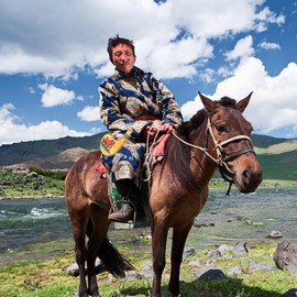 CALLARON Bota Wine Bag - Bota Water Bag, Vintage Leather Wine Bag, Western Cowboy Portable Water Bottle with Strap and Stopper, Milk Storage Bag Drinking Flask for Hiking, Camping, Festivals