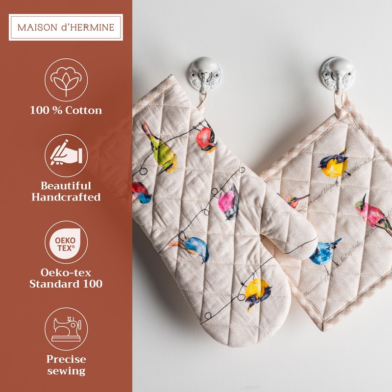 Maison d' Hermine Spring/Summer Set with Oven Gloves and Pot