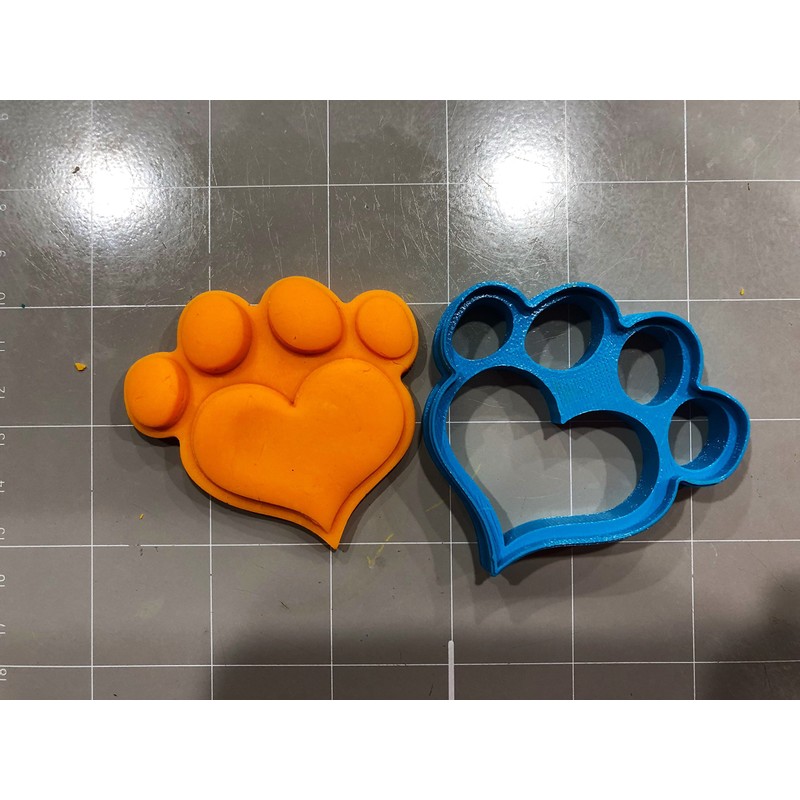 Heart Shape Dog Paw Cookie Cutter