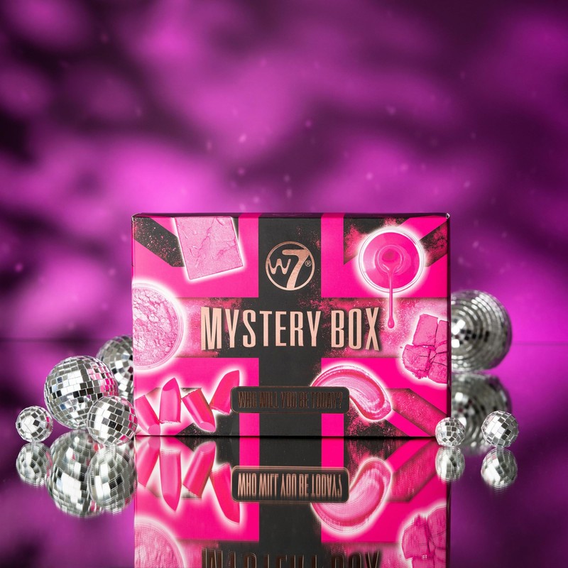 W7 Makeup Set Box - Makeup Products