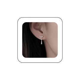 Yheakne Vintage Crystal Leaf Teardrop Earrings Metal Teardrop Dangle Earrings Silver Water Drop Earrings Rhinestone Leaf Stud Earrings Jewellery for Women and Girls