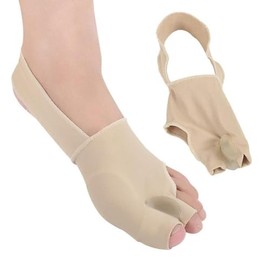 Toe Splint - Big Toe Straightener for and Big Toe Sleeves for Men and Women (colour of skin, S)
