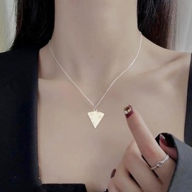 XUN Zhe Sweet Food Cheese Shape Pendant Necklace,Cute Geometric Triangle Cheese Block Clavicle Necklace Jewelry for Women Gifts (White)