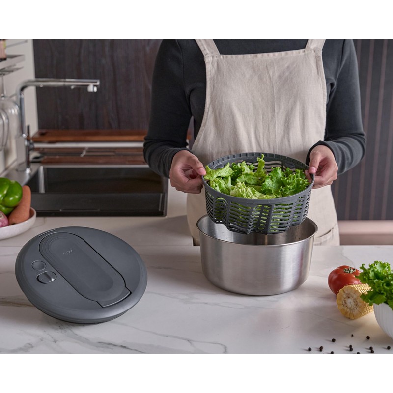 Zyliss Swift Dry Stainless Steel Salad Spinner - Fruit Cleaner