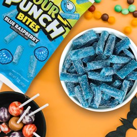 SOUR PUNCH Raspberry Candy, 5 oz - Chewy, Mouthwatering Raspberry-Flavored Sour Candy - Fat-Free, Low Sodium Treat for Kids & Adults - Perfect for Convenience Stores, Mini-Marts, Movie Nights & More!