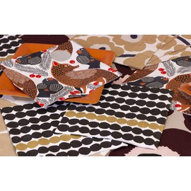 Boston International IHR Marimekko - Servilletas de papel de 3 capas, 12,7 x 12,7 cm, color crema Unikko