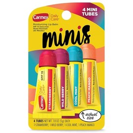 Carmex Daily Care Minis - Tubos de bálsamo labial hidratante con SPF 15, paquete de bálsamo labial de fresa, menta fresca, bayas silvestres y durazno mango, 0.18 onzas cada uno, 4 unidades