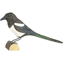 WILDLIFEGARDEN Wildlife Garden WG4456 DecoBird Magpie - Hand Carved Decorative Wooden Bird - Large European Birds