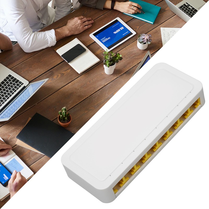 Gigabit Ethernet Switch 8 RJ45 Port Plug and Play Quiet