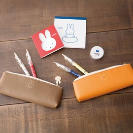 Green Flash BM-040 Miffy Face Pen Pouch, Red