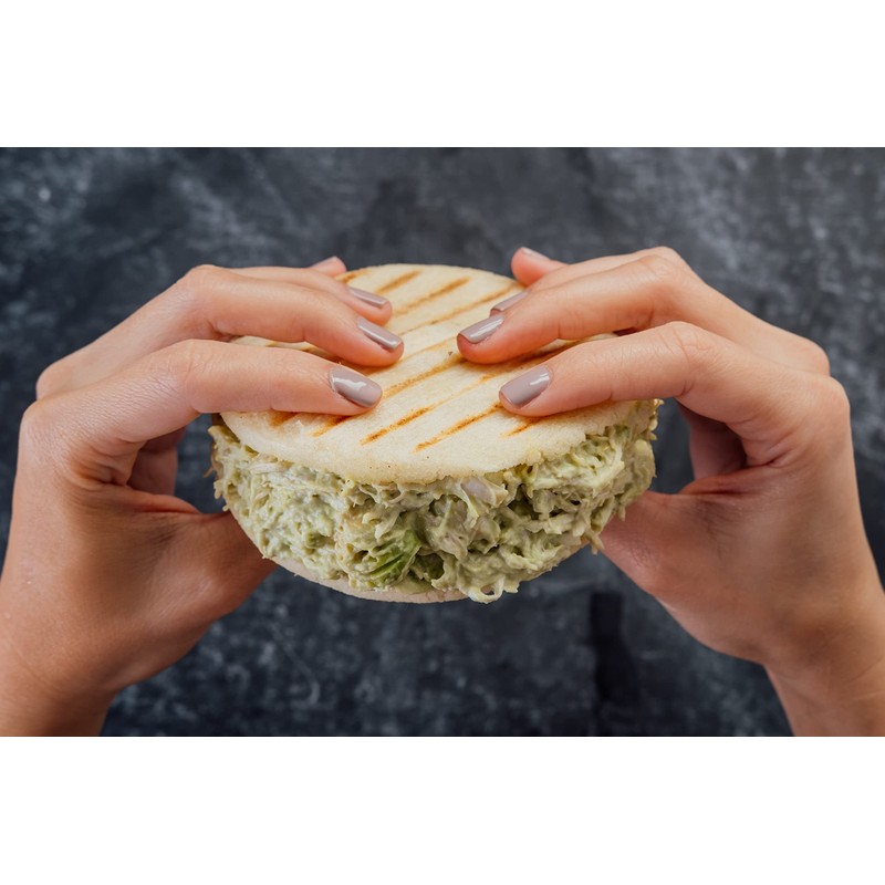 Arepas Colombianas (Arepa Mediana/Medium Size Arepa)