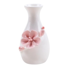 SaiDian 1Pcs Charming Ceramic Handmade Flower Vase Mini Long-Necked Vase Plum Blossom Sculpture Bottle Creative Fresh Floral Vase for Centerpieces Living Room Dining Table Office Desk Décor