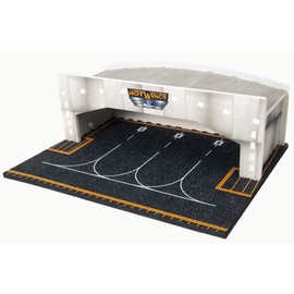 Hot Wings Hangar with Connectible Runway