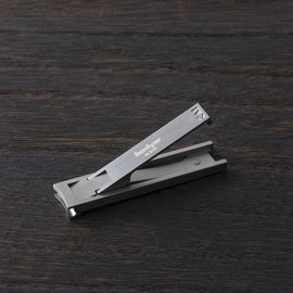 Kai Corporation PQ1002 Nail Clippers, Leaf Type (with Leather Case), Curved Blade, Premium, Made in Japan