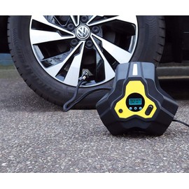 Streetwize SWAC21 12V Air Compressor - 30 L/min Flow Tyre Inflator - Auto Shut-Off, LED, 3 Nozzle Adaptors, Fuse - Automotive Air Pump