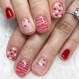 Valentine's Day Press on Nails Square Short Fake Nails Pink Red Heart Line Design Glue on Nails Acrylic Full Cover False Nails Coffin Ballet Stick on Nails for Women Girls Valentines Manicure Tips