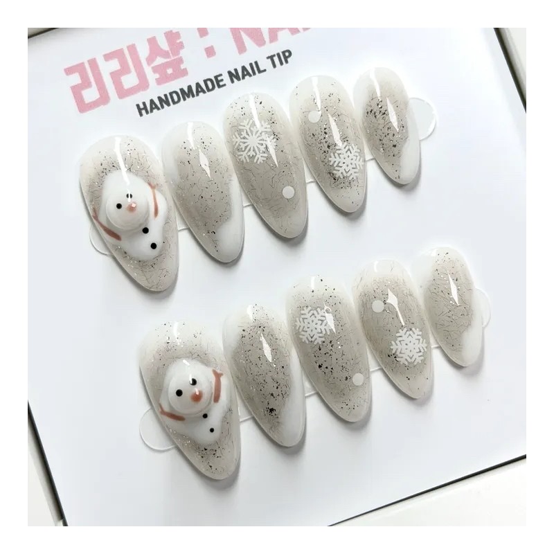 Cozy Snowman Handmade Nail Tips - Short Ballerina / 포근포근