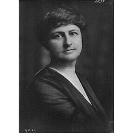 HistoricalFindings Photo: Selden,SL,Mrs,Portrait Photographs,Women,Arnold Genthe,1915