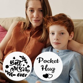 Mom Gifts for Birthday Christmas Wedding Day Mother Gifts for Women Best Mom Ever Keychain Accessories Mom Pocket Hug Token Mother Keepsake Gifts Souvenir for Mom Appreciation Mothers Day Gifts Ideas