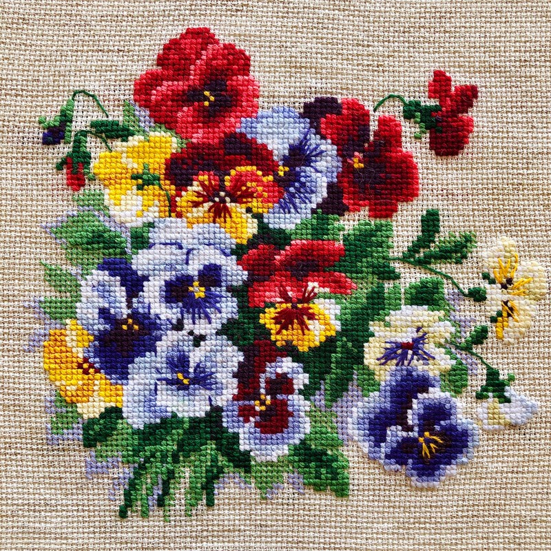 Riolis, Stiefmütterchen-Medley, gezählter Kreuzstich-Kit, 20,3 x 20,3 cm, 14-fädig