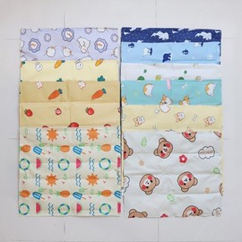 You&Pet 대구백화점 유앤펫강아지 더위사냥 쿨매트 M(패드형) Daegu Department Store U&Pet Dog Heat Hunting Cool Mat M (Pad Type)