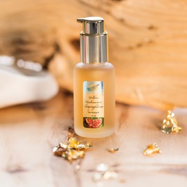 chi-enterprise Golden Face Serum with Hyaluronic Acid 50 g I Intensive Care Serum with Hyaluronic 6 Pomegranate Extract + Aloe Vera I Firming Skin Care for an Even Skin Complexion