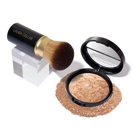 Kit Get Glowing (2 piezas) base iluminadora en polvo Baked Balance n Glow, tono medio  brocha de maquillaje Kabuki con aerógrafo                      