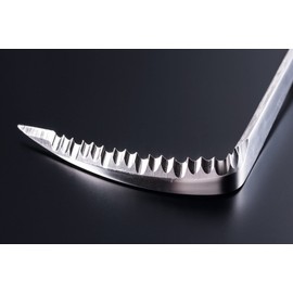 Stainless Steel Version of Popular Weeding Kagikama (Right-Hand) by Kumagaya Iron Works in Iwate Prefecture