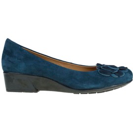 Earth Women's Navy Brushcherry 7 B(M) US