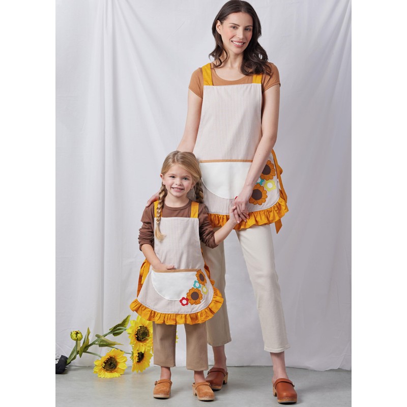 SIMPLICITY Sewing Pattern SS3119A Children and Misses' Aprons and Kitchen