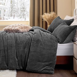 ChiXpace Fluffy Comforter Set - Furry Leaves Pattern Faux Fur Bed Set, Winter Ultra Soft Fuzzy Comfort Set, Velvet Bedding Set for Bed