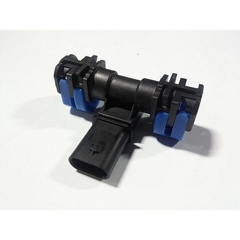 Volvo Genuine Fuel Pressure Sensor - 32363464