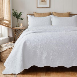 Brandream White Quilt Set King Size Cotton Botanical Matelasse Bedding Lightweight Summer Scalloped Quilt Set 3-Piece