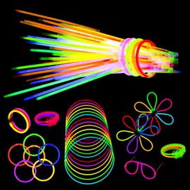 Glow Sticks Glow Sticks - 100 Glow Sticks Party Set for Children with 100 Connectors Bracelets Necklaces for Party Decoration Weddings New Year's Eve Fireworks Party (Glow Sticks-122)