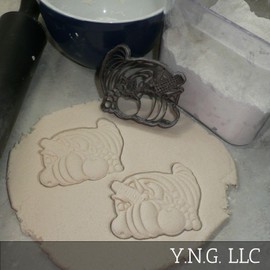 YNGLLC CORNUCOPIA HORN THANKSGIVING FALL SEASON COOKIE CUTTER MADE IN USA PR4431, Brown