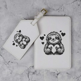 Azeeda 'Sweetheart Sloth' Passport Cover & Luggage Tag Travel Set (PA00030317)