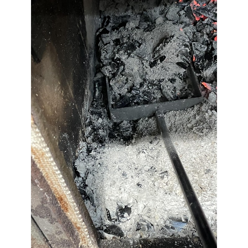 Generic Sifter Shovel for coals etc., Black