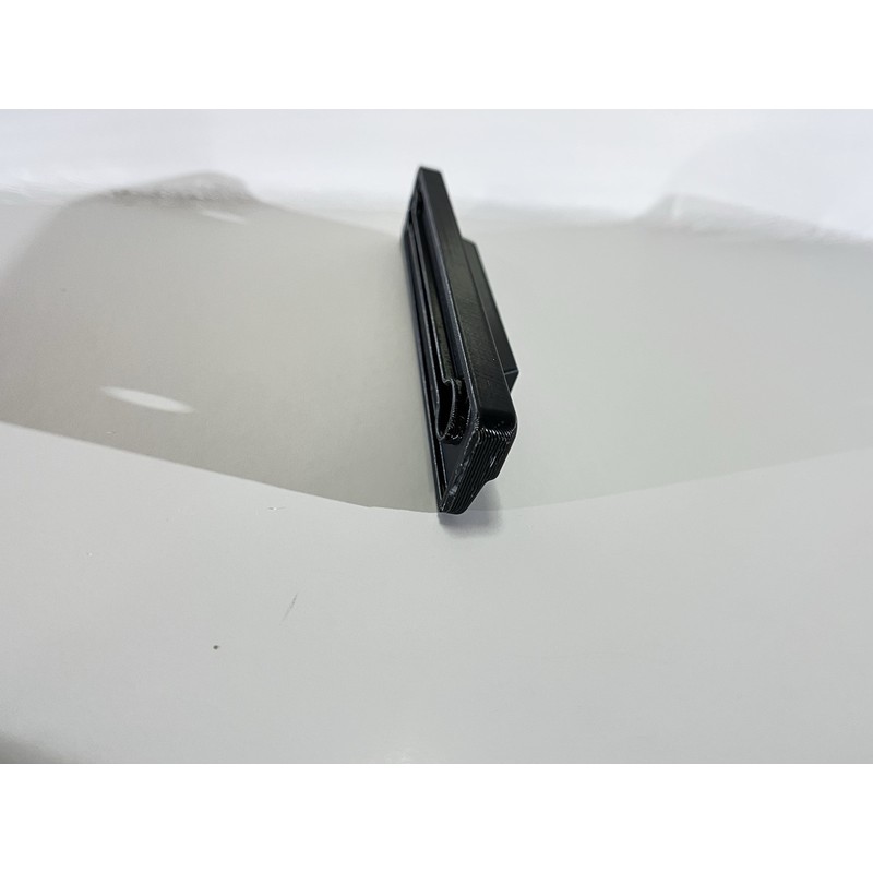 GM 25919182 Silverado Back Window Rear Latch Hook Clip Sliding