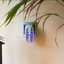 GARDIGO® Mückenstecker UV Licht I Insektenvernichter Stecker I 20 m² I GS-Geprüft I Mückenabwehr durch UV Licht I Mückenstecker Elektrisch zur Insektenabwehr I Mückenvernichter Steckdose