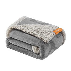 Feandrea Manta Impermeable para Perros, para Perros Minialtura y Pequeños, Gatos, 101 x 73 cm, M, Lavable a Máquina, Gris MPPB040G01